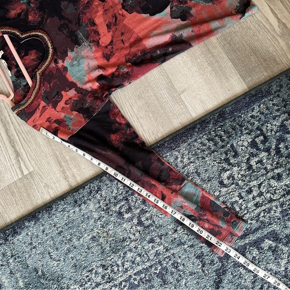 Soft Surroundings Abstract Print Beaded Long Sleeve Top Medium - Picture 10 of 10